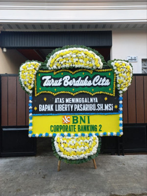 Papan Bunga Duka di Purwasari